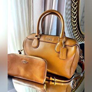 Coach Satchel Speedy Handbag and Wallet